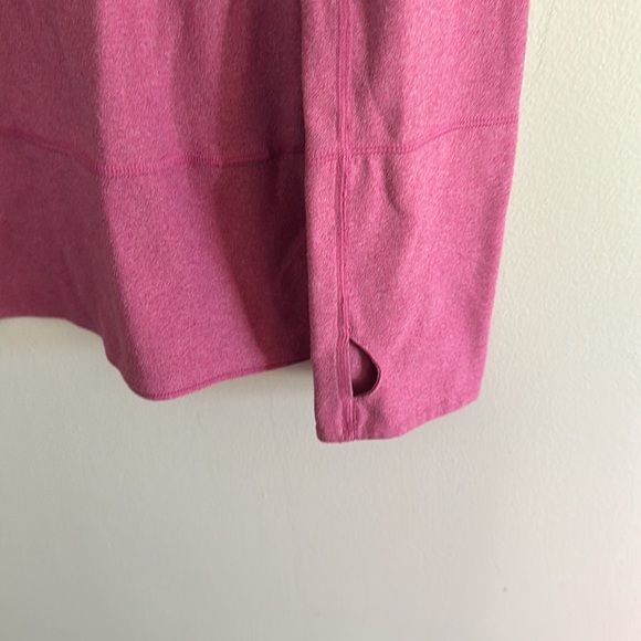 Under Armour fitted XL pink long sleeve shirt thumb holes - Picture 6 of 6